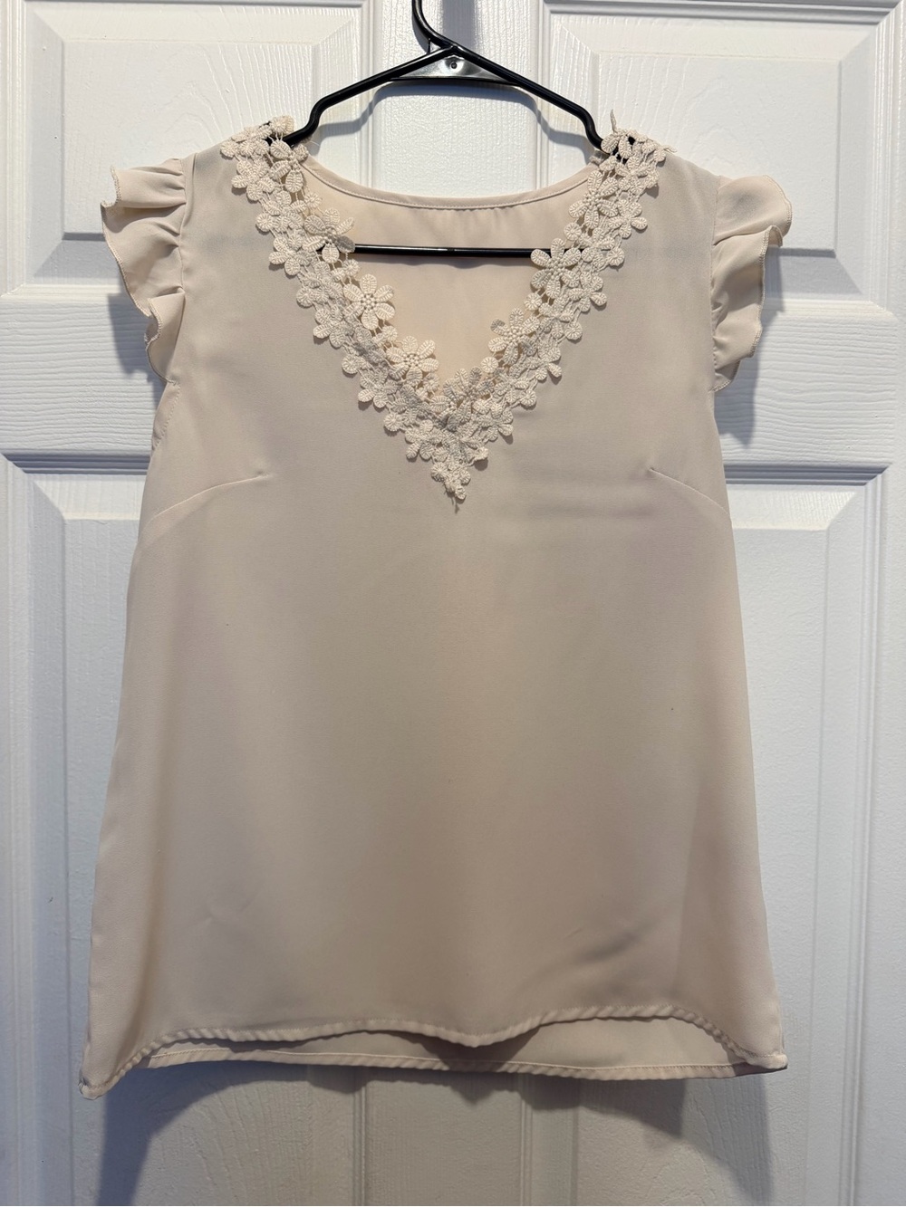 SHEIN Cream Floral Lace V-Neck Ruffle Sleeve Top